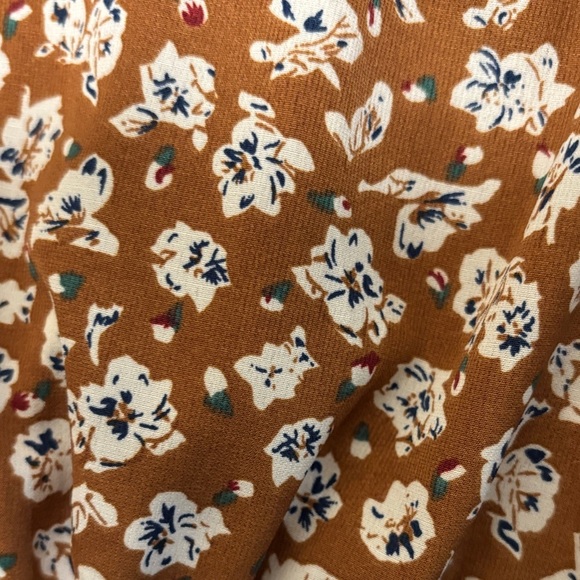 Chic One Shoulder Floral Dress in Brown - Picture 4 of 4